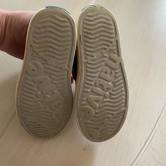 Native Girls - Picture 2 of 3